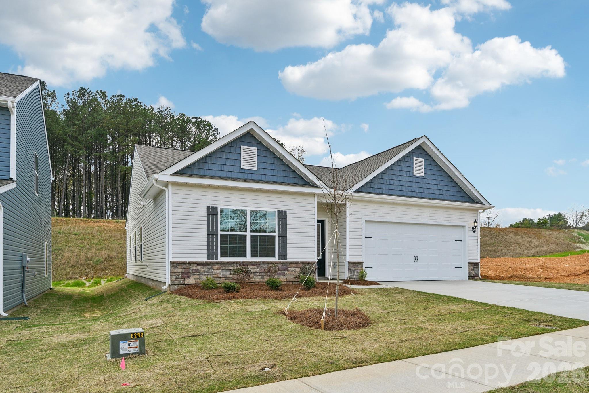 Single Family Residence at 702 Willow Estates Drive, Shelby, photo 3 of 33