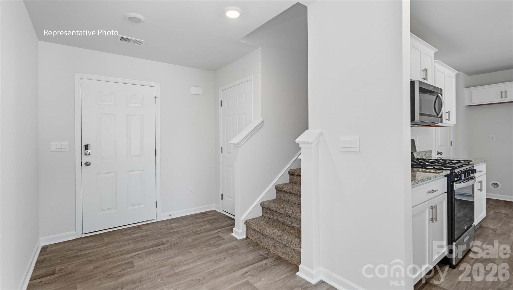 Single Family Residence at 2833 Frances View Lane, Lincolnton, photo 3 of 30