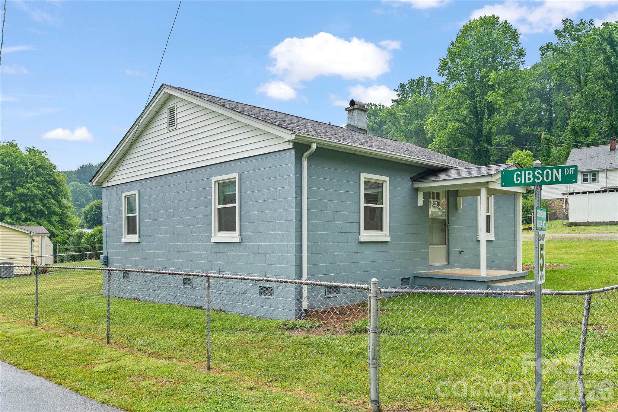 Single Family Residence at 34 Stephens Road, Waynesville, photo 16 of 16