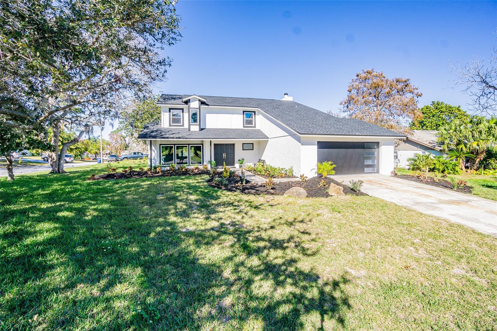 6370 CONNIEWOOD SQ