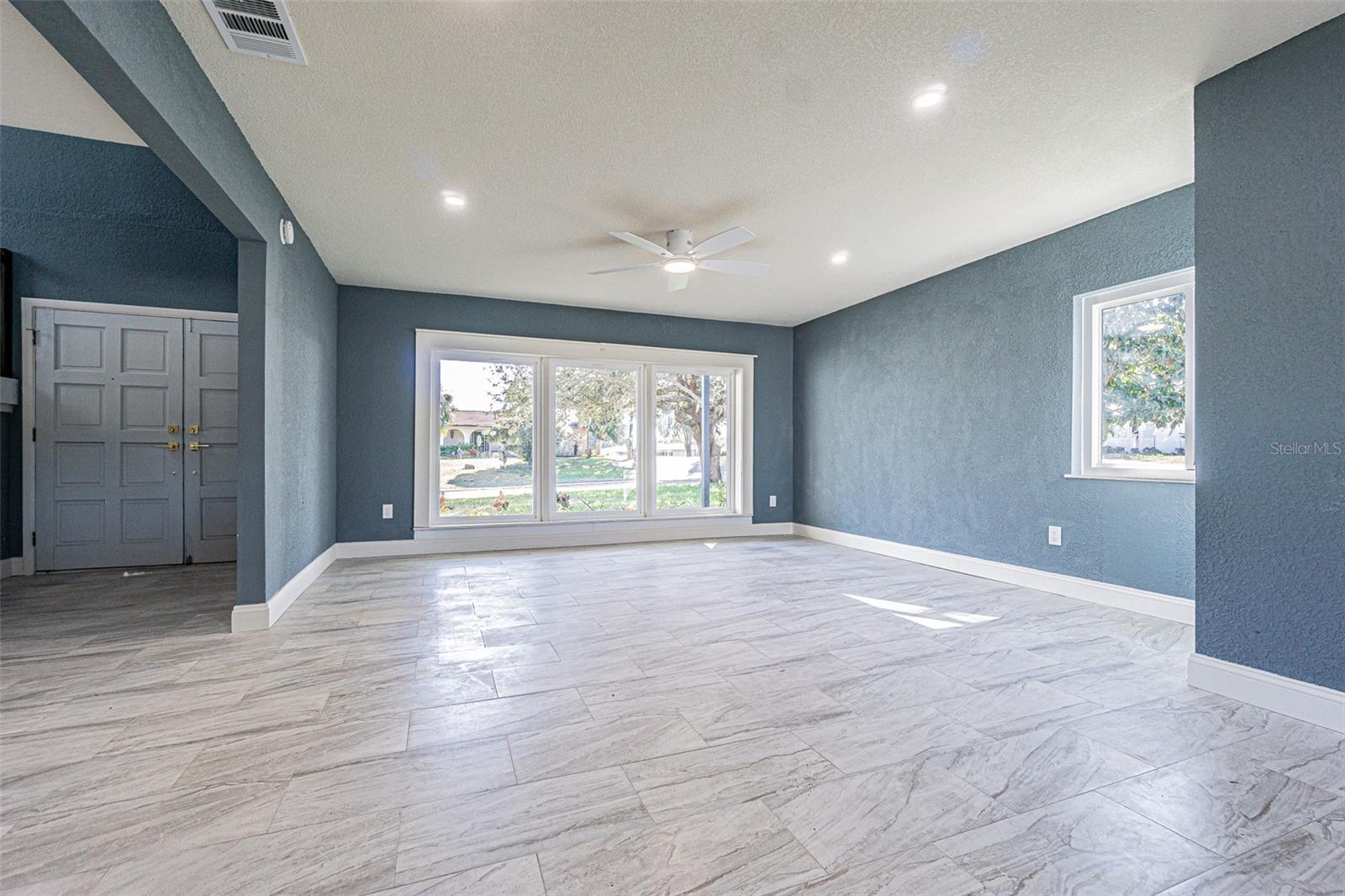 Single Family Residence at 6370 CONNIEWOOD SQ, NEW PORT RICHEY, photo 6 of 36
