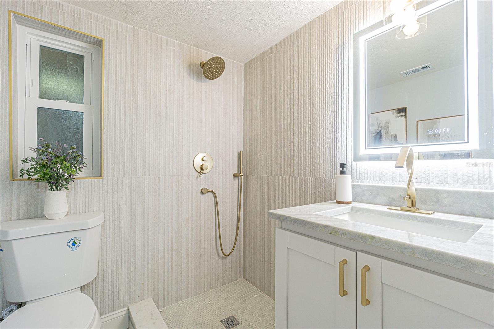 Single Family Residence at 6370 CONNIEWOOD SQ, NEW PORT RICHEY, photo 10 of 36