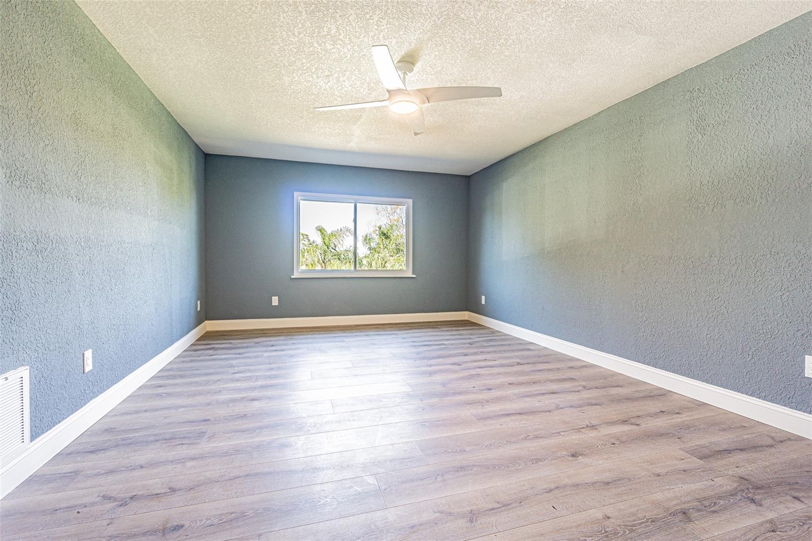 Single Family Residence at 6370 CONNIEWOOD SQ, NEW PORT RICHEY, photo 13 of 36