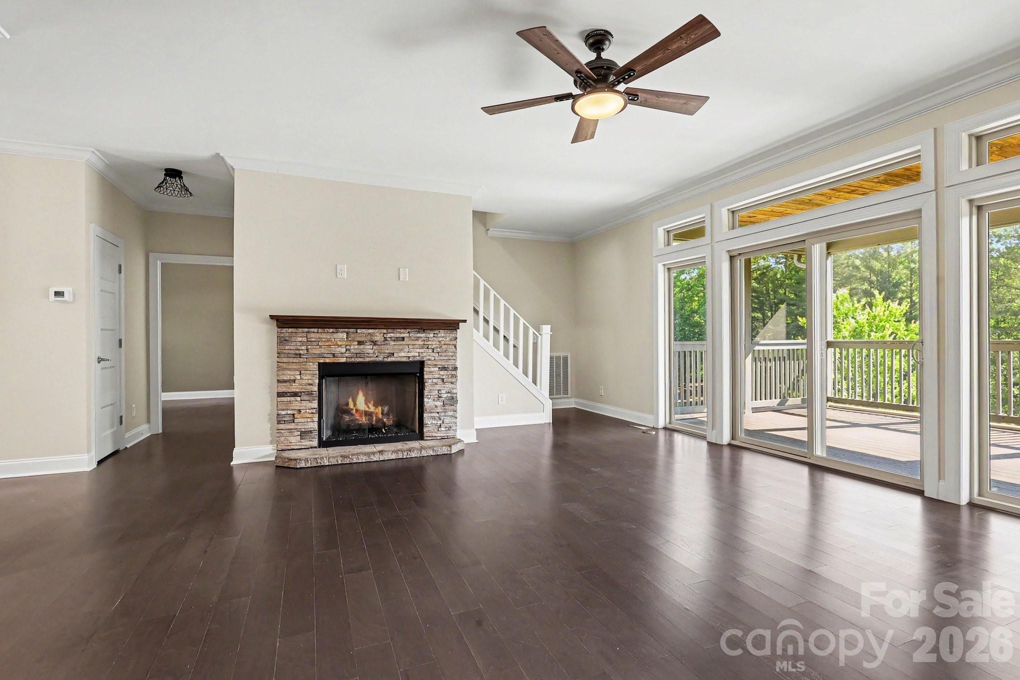 Single Family Residence at 168 Triple Fairways Drive, Hendersonville, photo 3 of 19