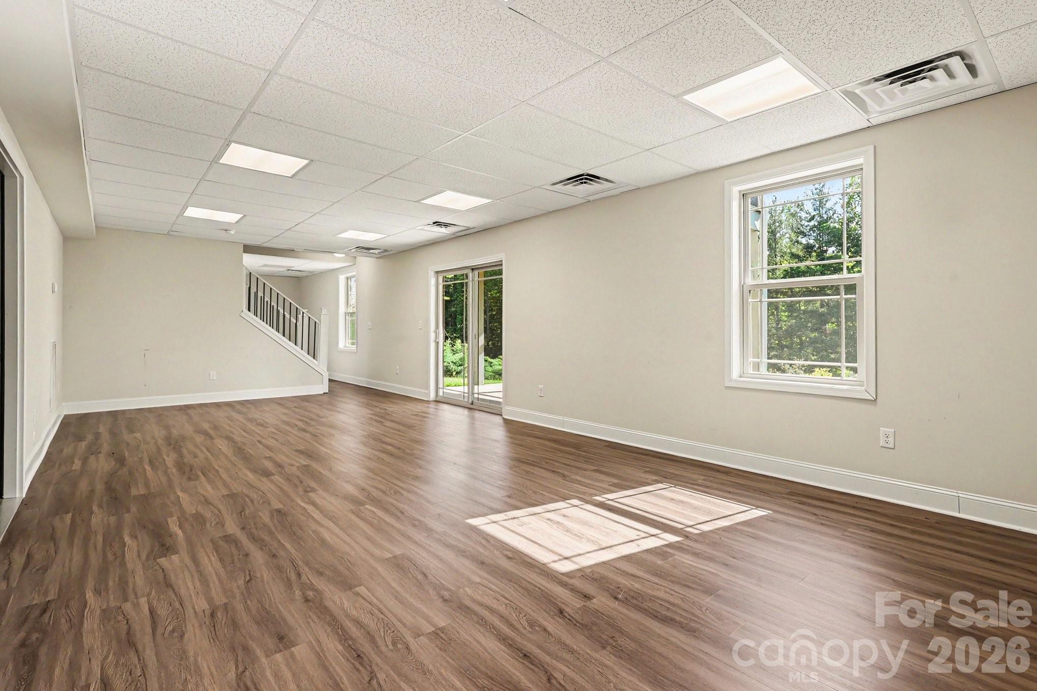Single Family Residence at 168 Triple Fairways Drive, Hendersonville, photo 6 of 19