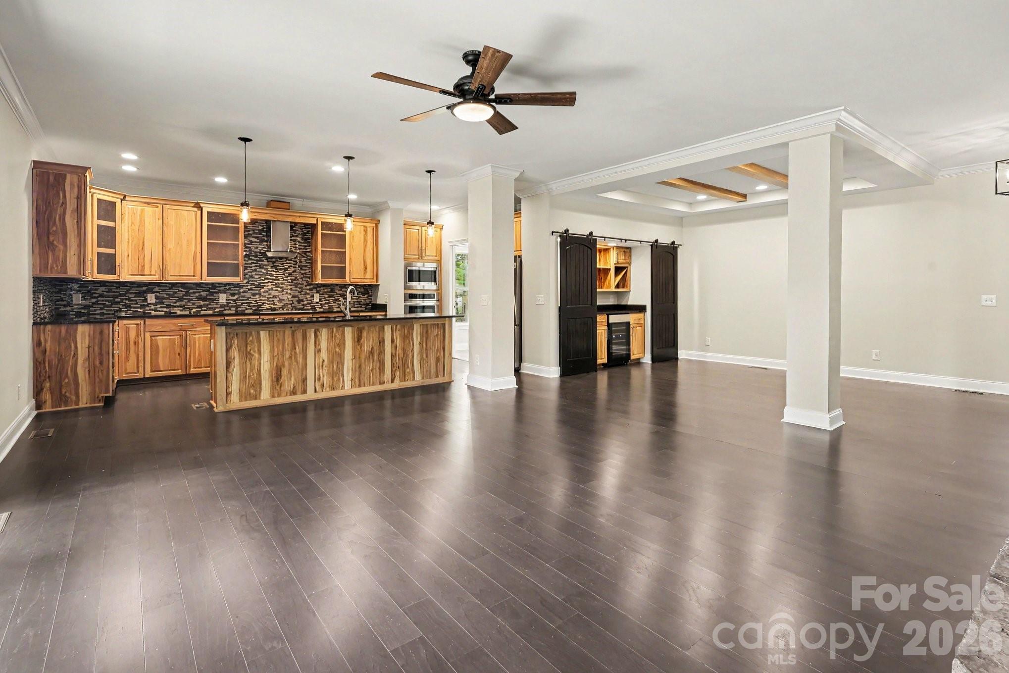 Single Family Residence at 168 Triple Fairways Drive, Hendersonville, photo 7 of 19