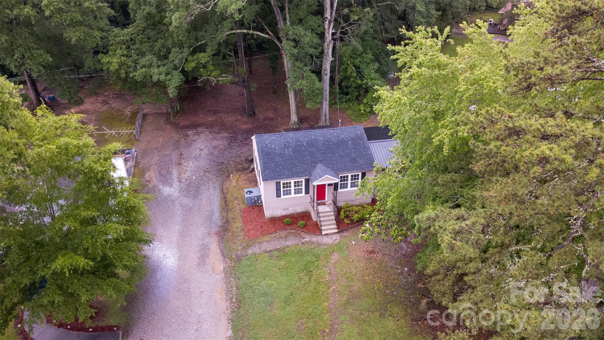 Single Family Residence at 128 Ella Street, Chester, photo 10 of 14