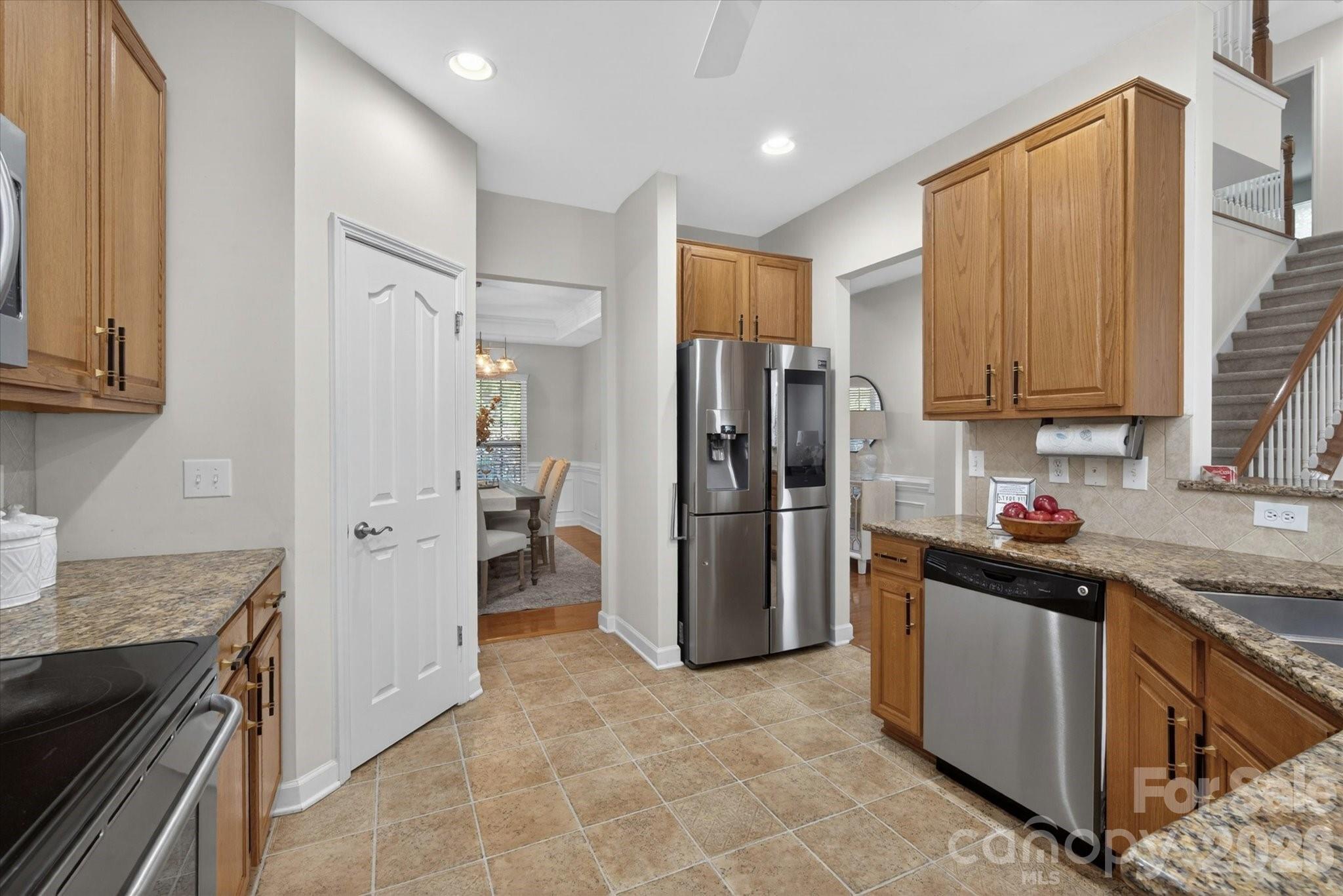 Single Family Residence at 2504 Korbel Court, Waxhaw, photo 11 of 31
