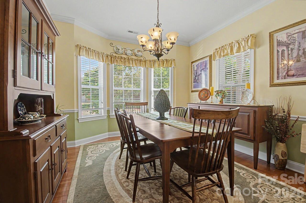 Townhouse at 606 Carriage Commons Drive, Hendersonville, photo 10 of 48