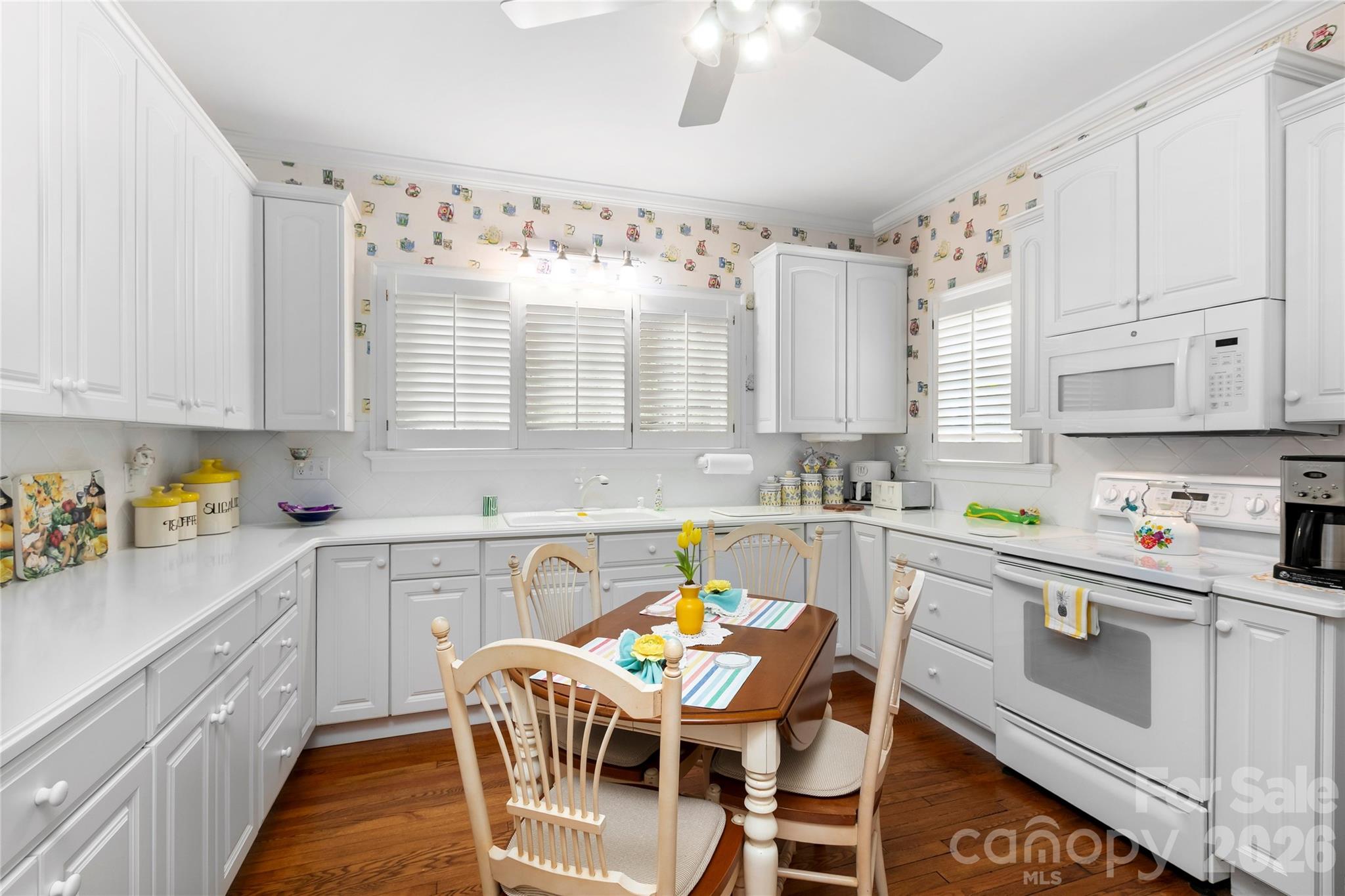 Kitchen - 1518 Greenville Highway, Hendersonville