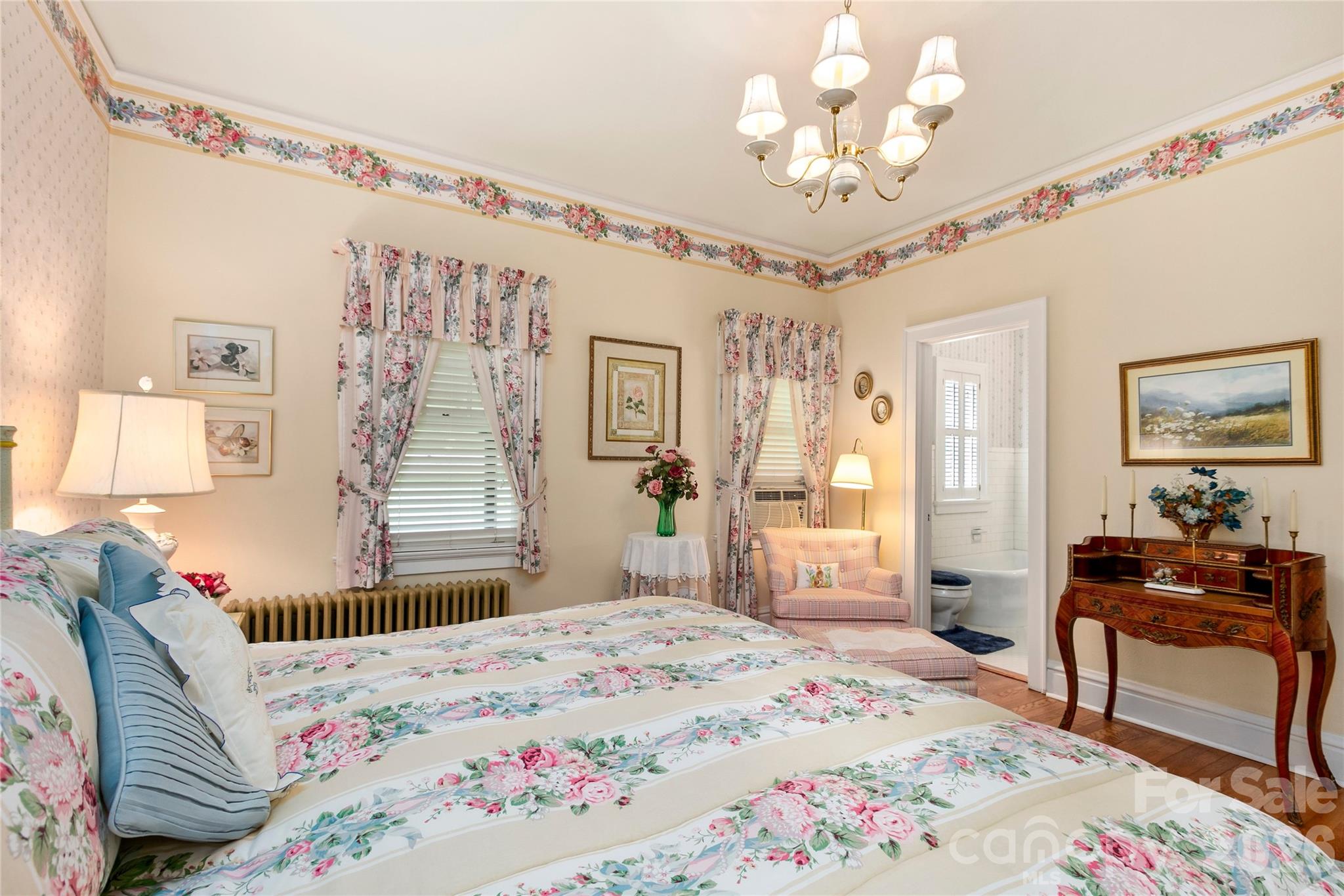 Downstairs bedroom - 1518 Greenville Highway, Hendersonville