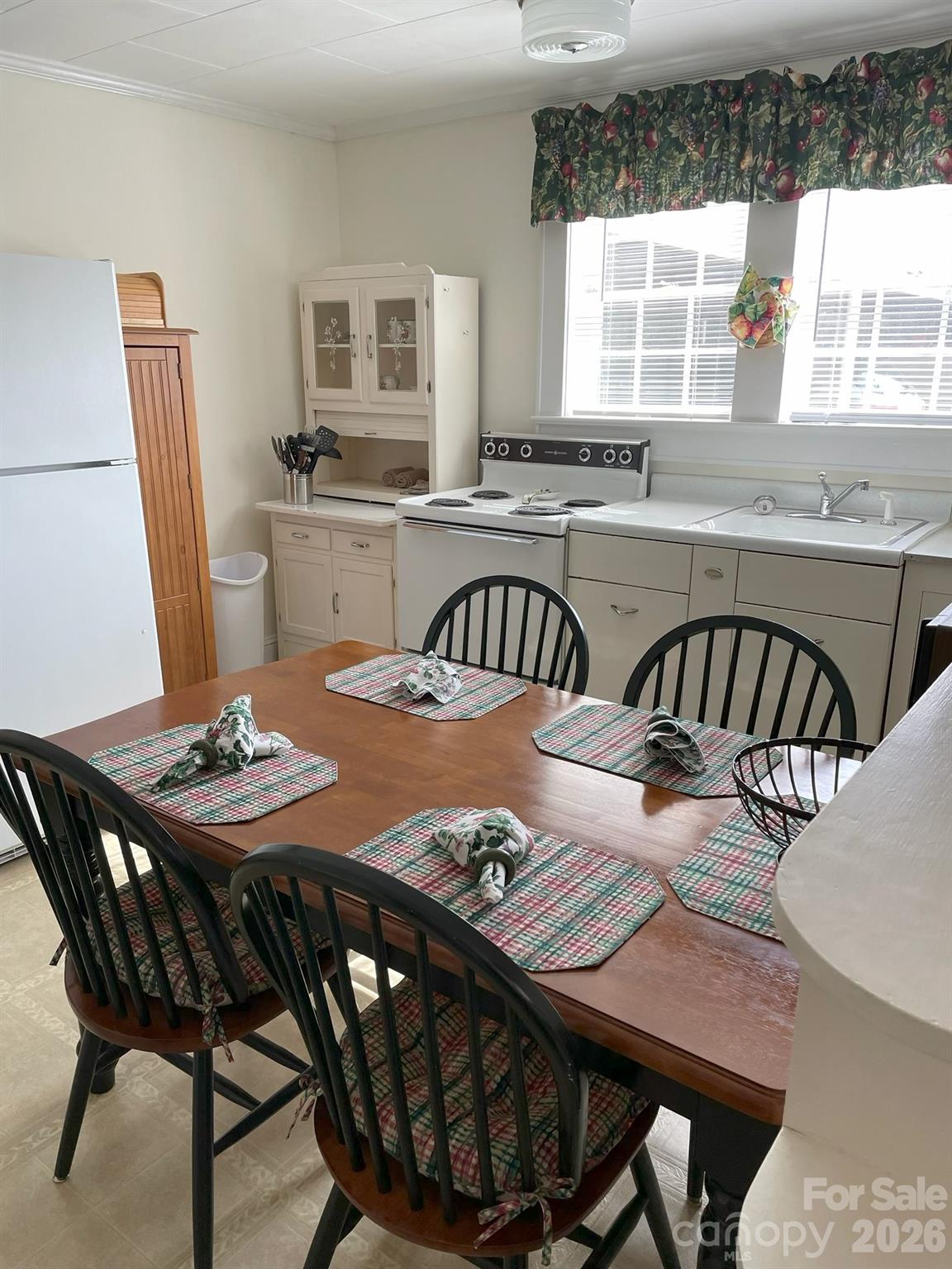 Another dining area view with kitchen in background - 1518 Greenville Highway, Hendersonville