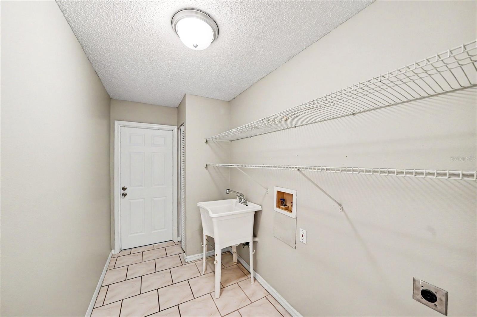 Single Family Residence at 4816 W ADDAX DR, NEW PORT RICHEY, photo 23 of 28