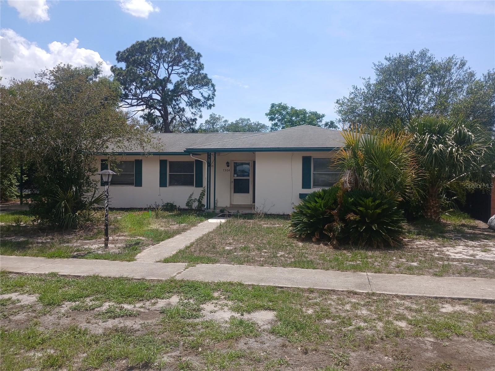 7304 ACORN CIR