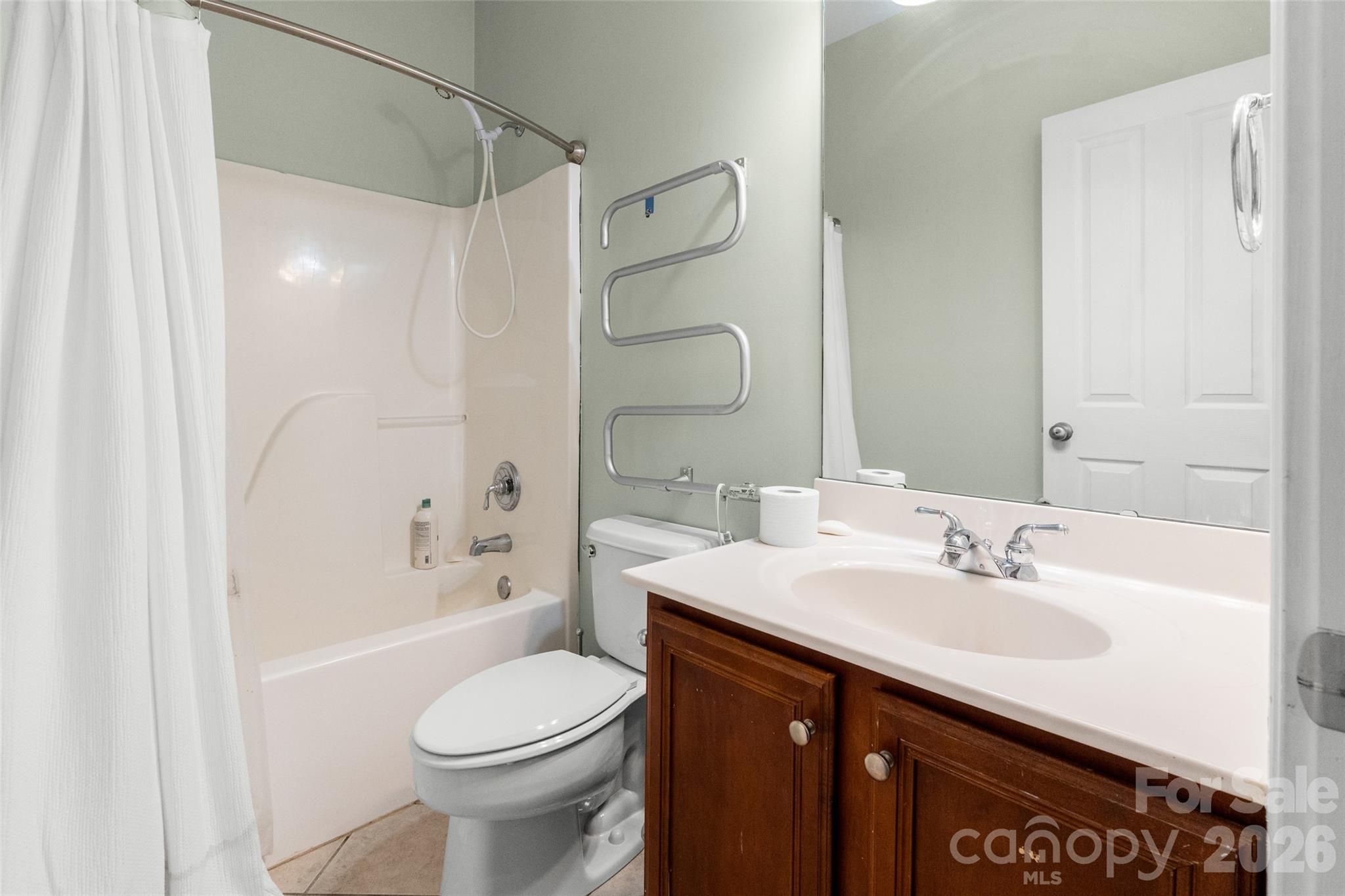 Single Family Residence at 904 Tuckerton Drive, Fort Mill, photo 25 of 45