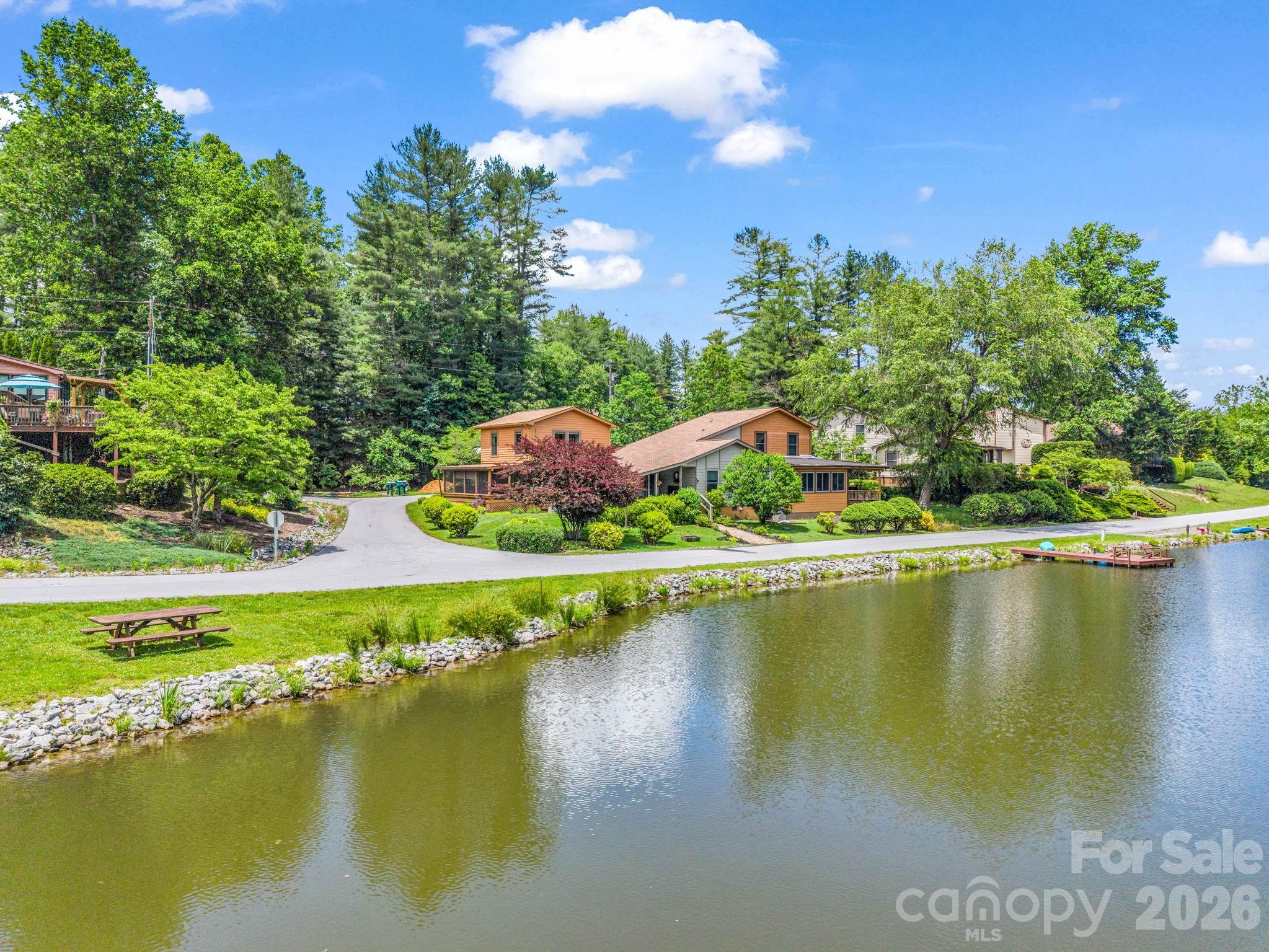 Willow Lake - 117 Willow Way, Hendersonville