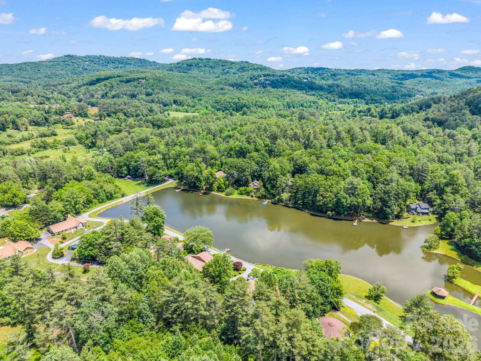 Aerial View of Willow Lake - 117 Willow Way, Hendersonville