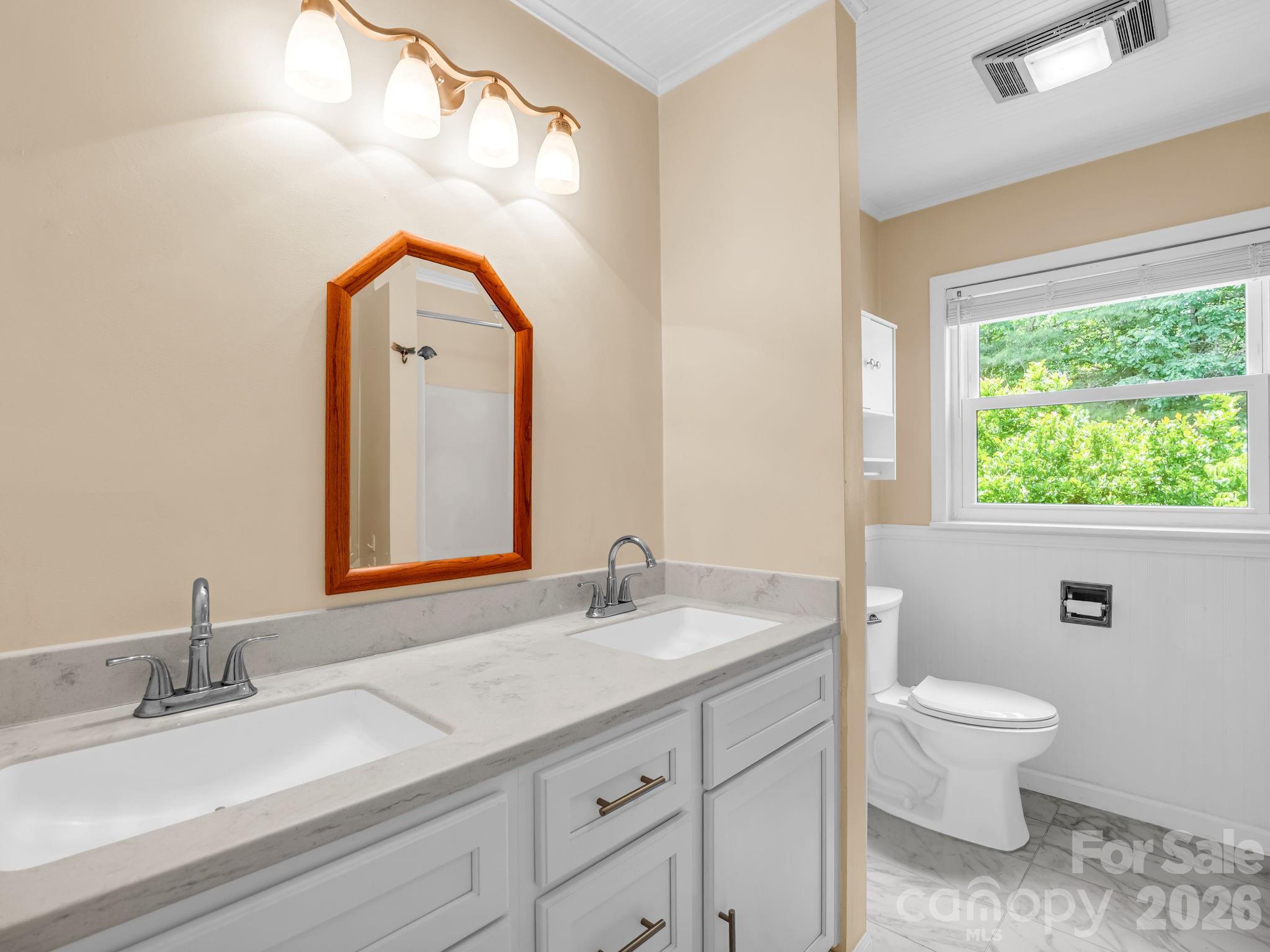 Partially updated full bath - 117 Willow Way, Hendersonville