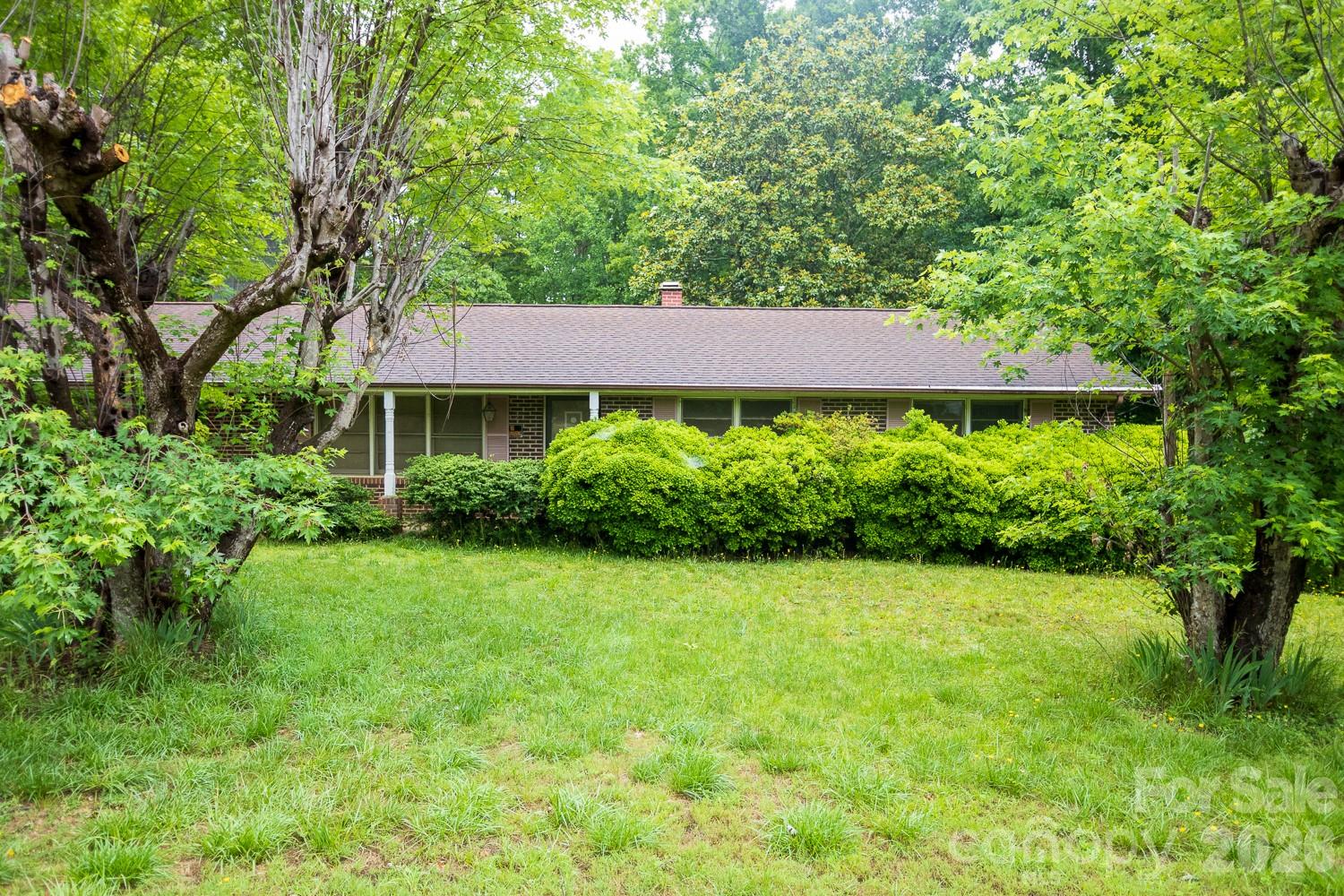 Single Family Residence at 1225 Moss Road, Rutherfordton, photo 4 of 26