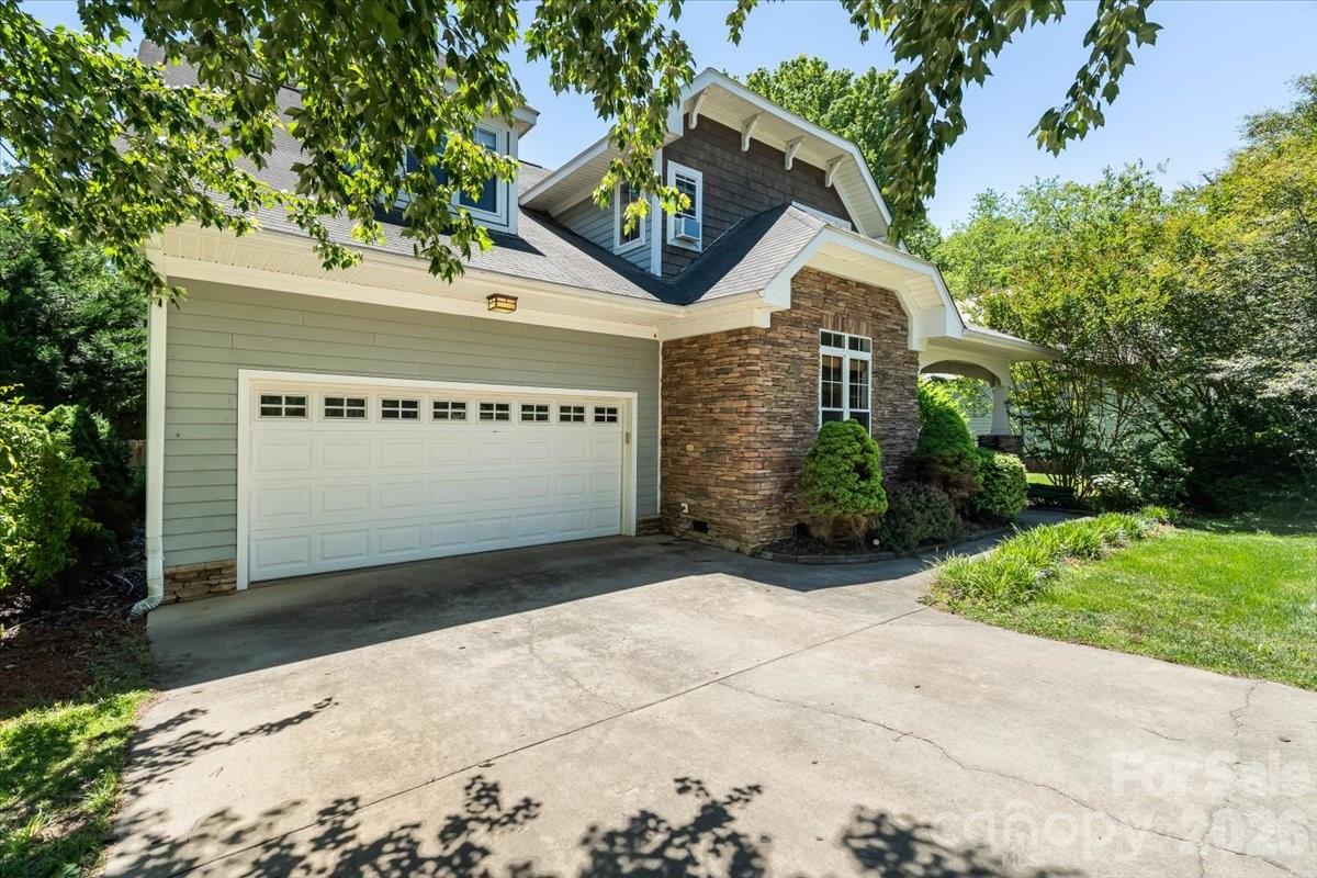 Single Family Residence at 126 Carolina Bluebird Loop, Arden, photo 2 of 41