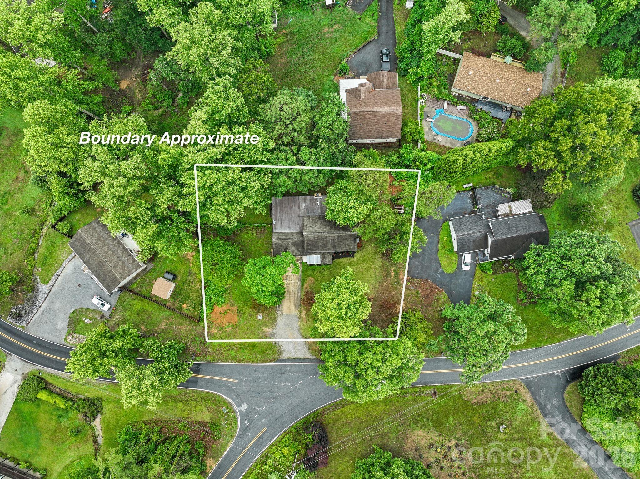 An aerial of the property - boundaries approximate. - 4 Beechwood Lakes Drive, Hendersonville