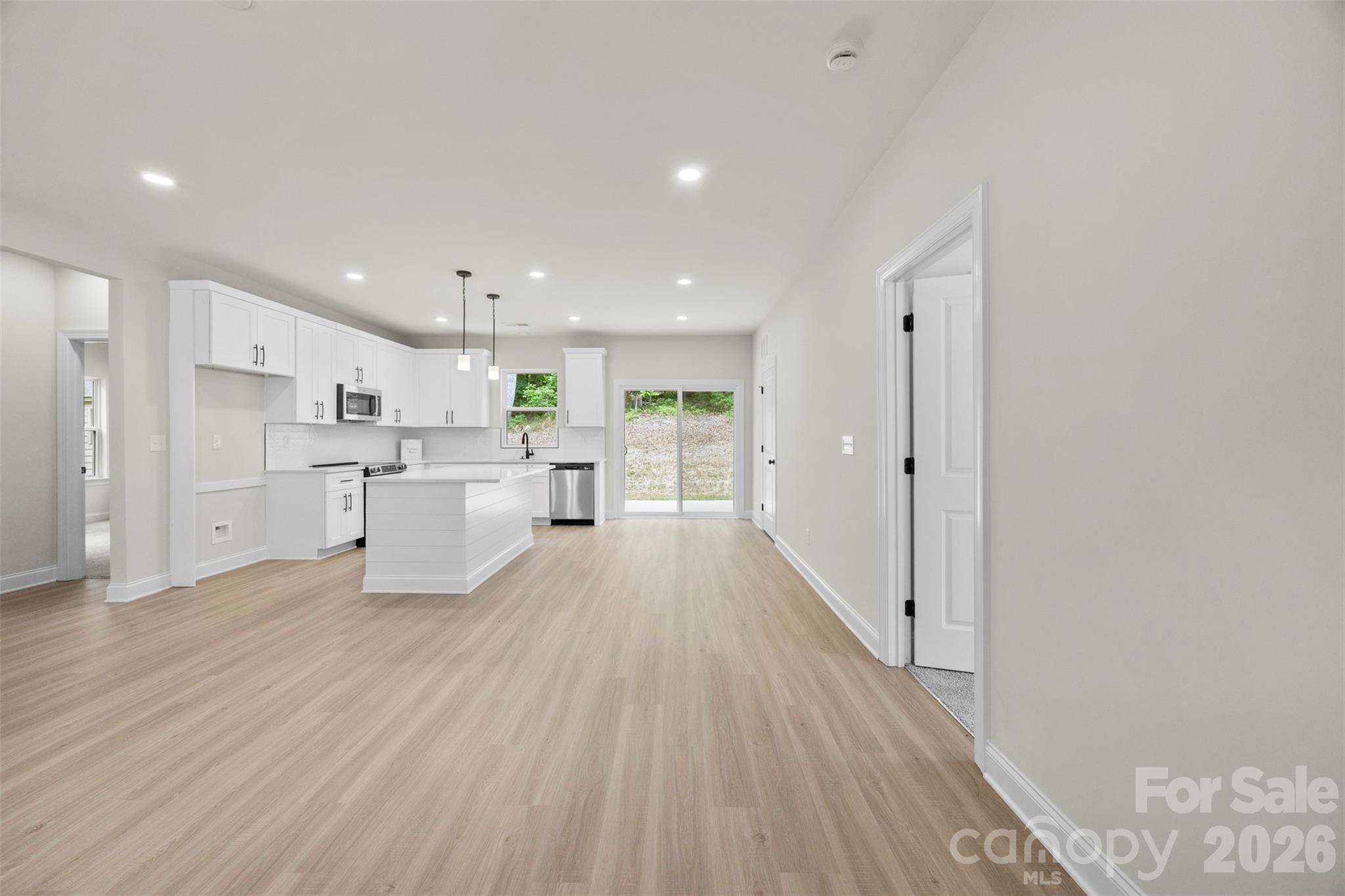 Single Family Residence at 404 Brice Street, Kings Mountain, photo 6 of 32