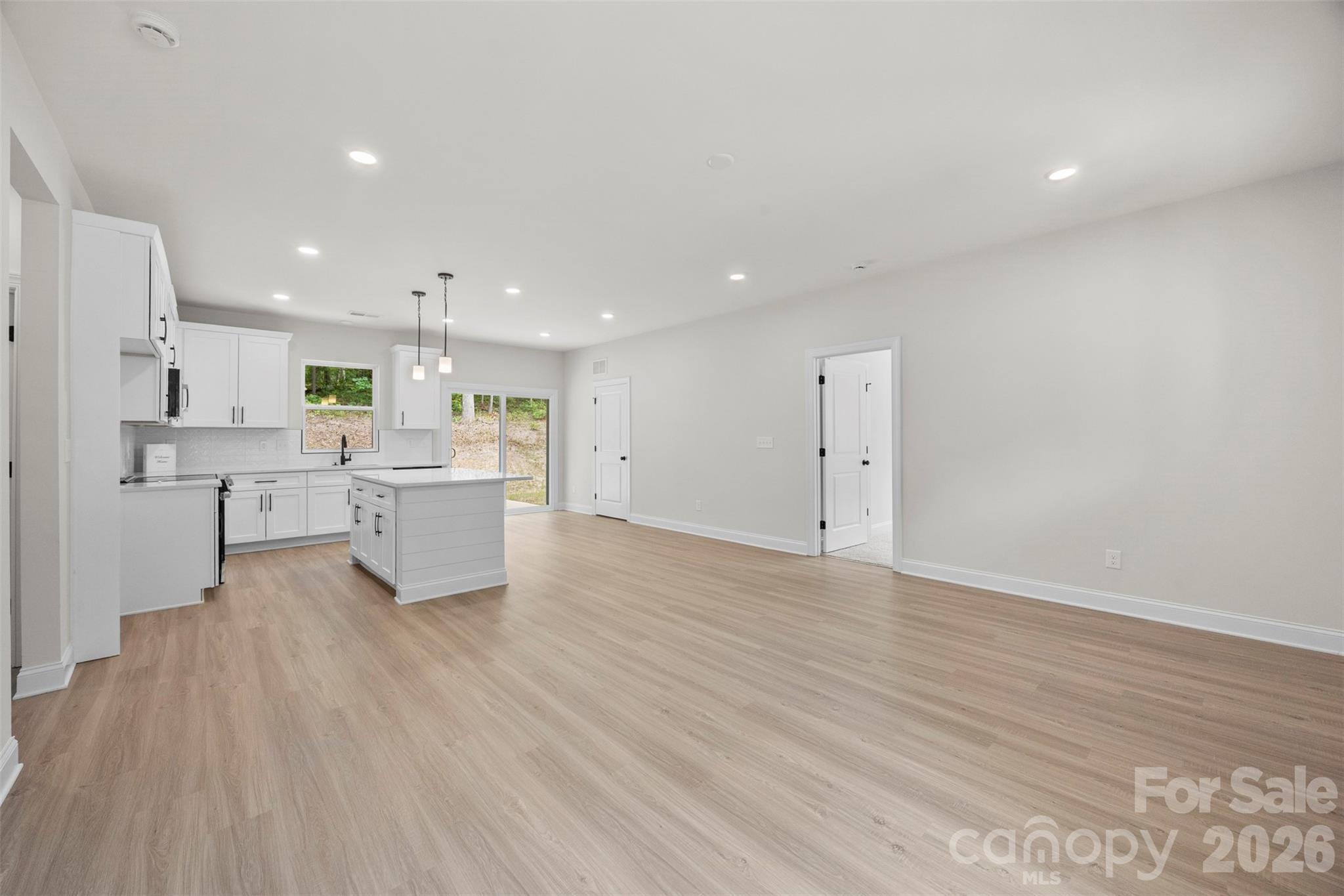 Single Family Residence at 404 Brice Street, Kings Mountain, photo 7 of 32