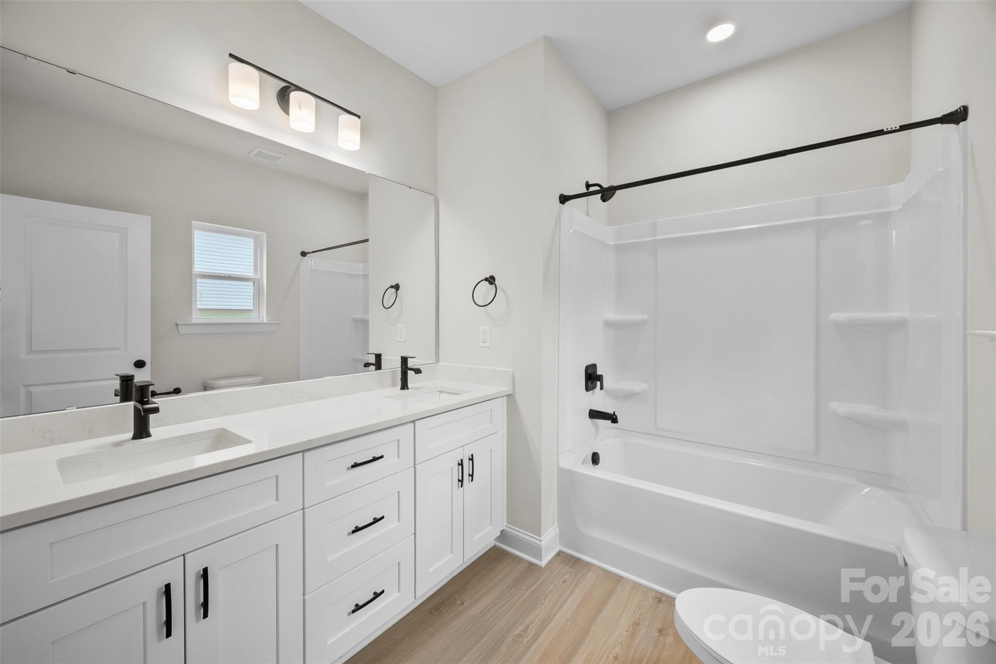 Single Family Residence at 404 Brice Street, Kings Mountain, photo 17 of 32