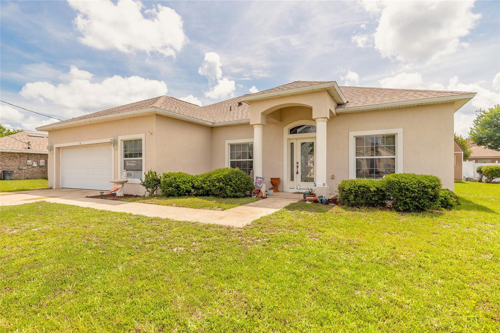 Single Family Residence at 8 LAMOYNE LN, PALM COAST, photo 4 of 48