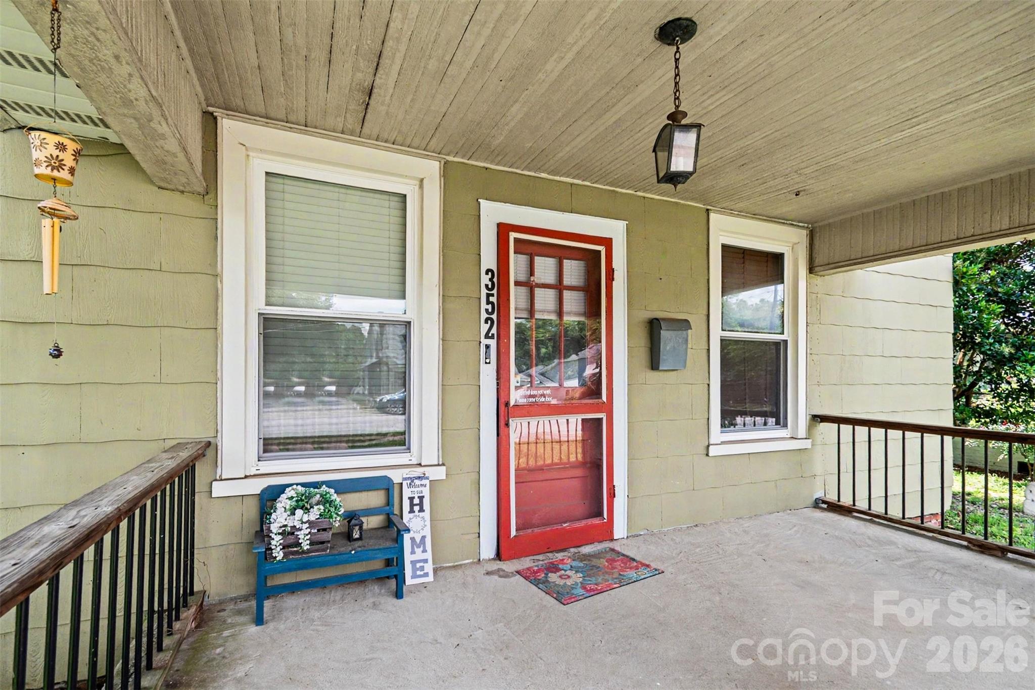 Single Family Residence at 352 Pendleton Street, Rock Hill, photo 3 of 29
