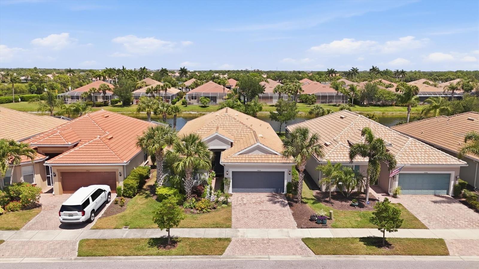 Lakefront Home - 19454 RIZZUTO ST, VENICE
