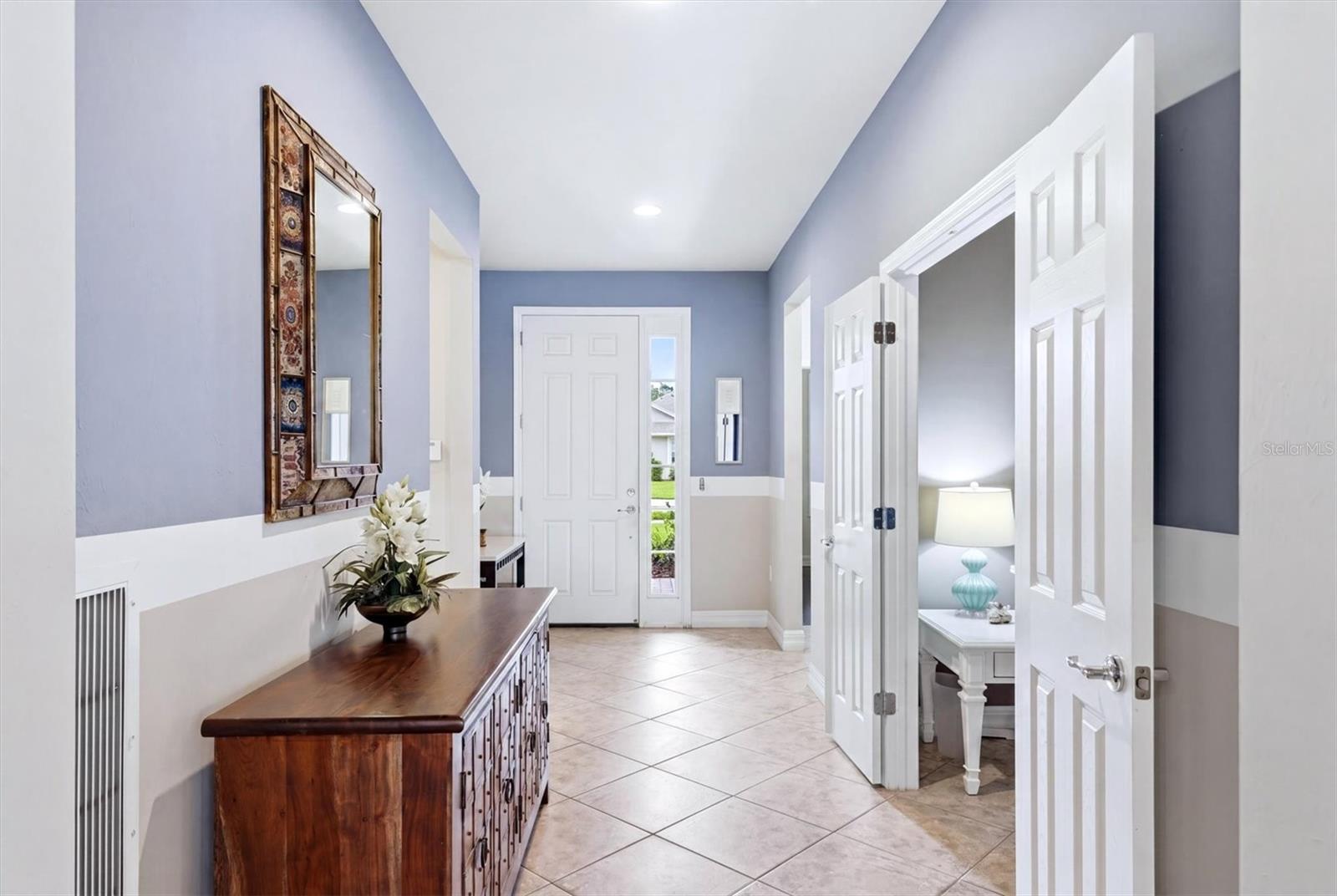 Foyer - 19454 RIZZUTO ST, VENICE