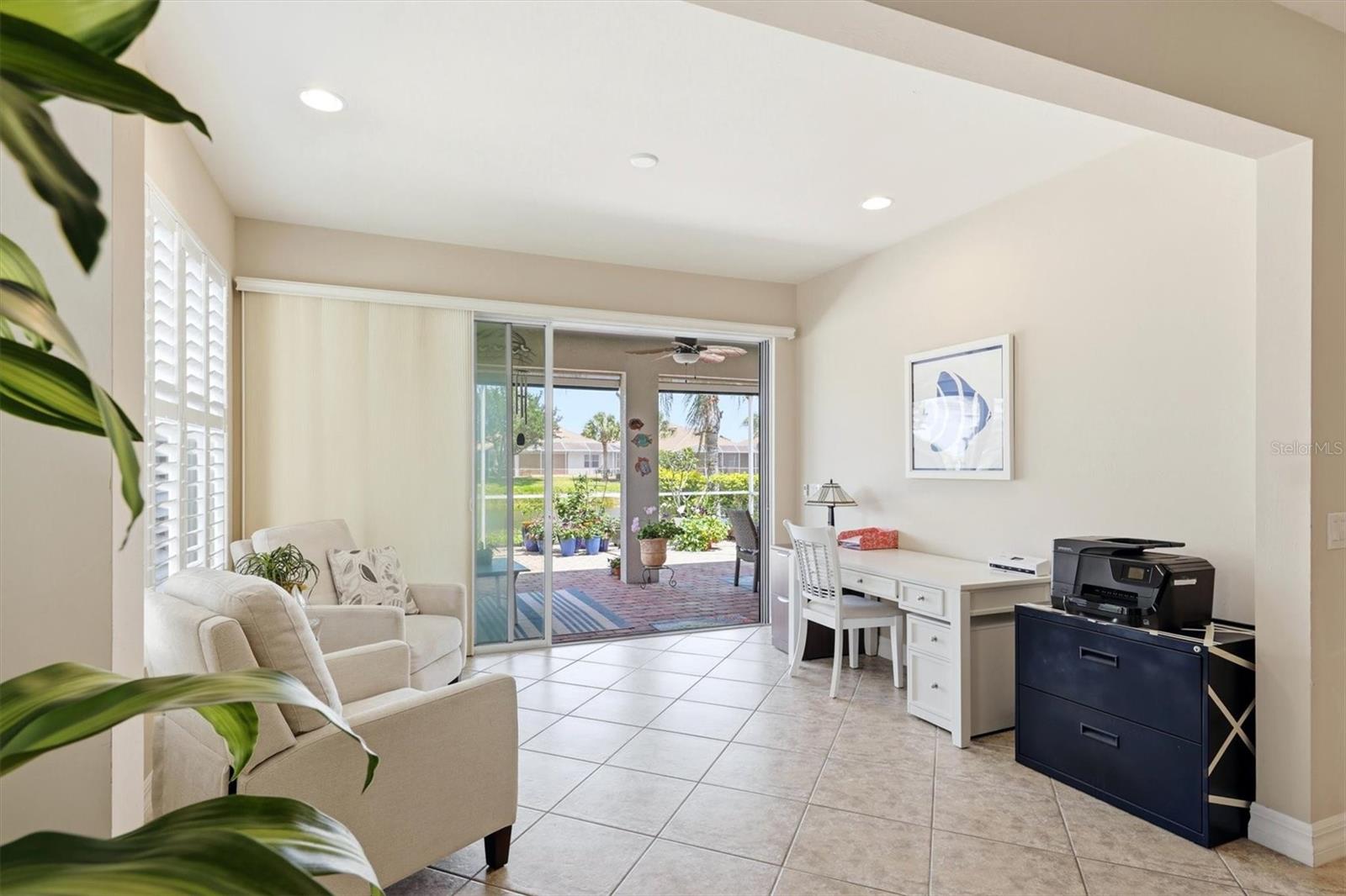 Single Family Residence at 19454 RIZZUTO ST, VENICE, photo 15 of 66