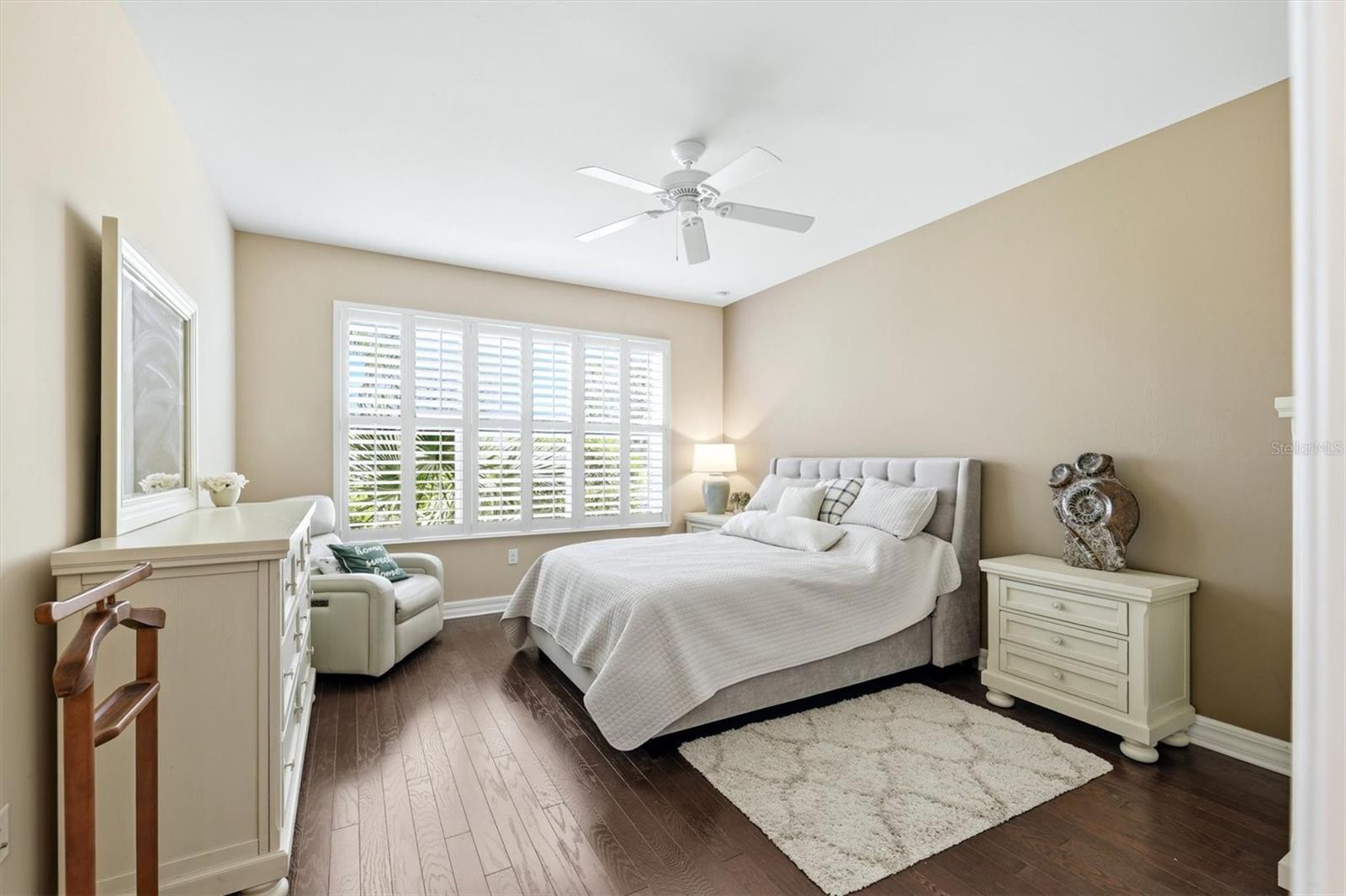Master Bedroom - 19454 RIZZUTO ST, VENICE
