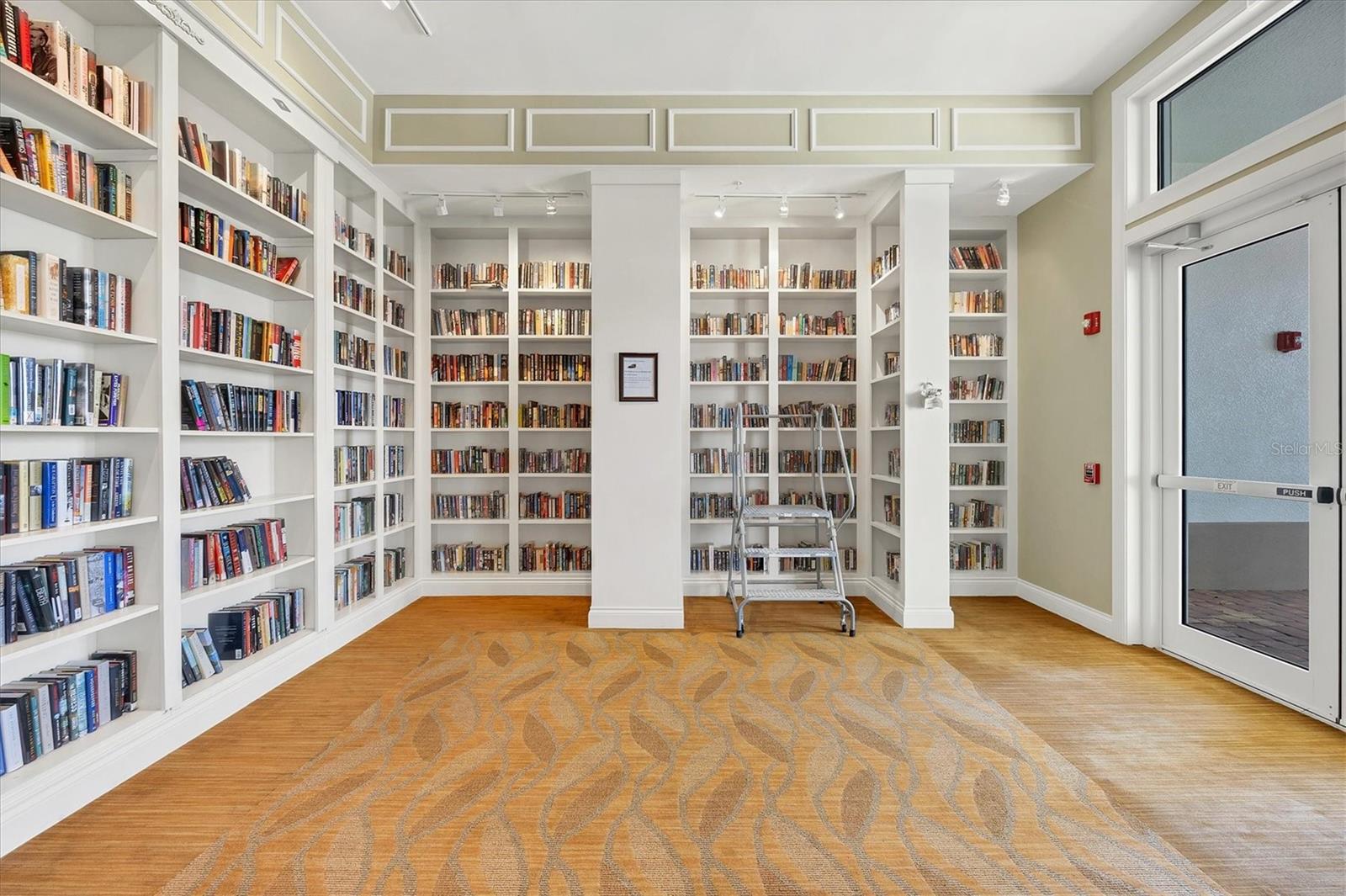 Library Clubhouse - 19454 RIZZUTO ST, VENICE