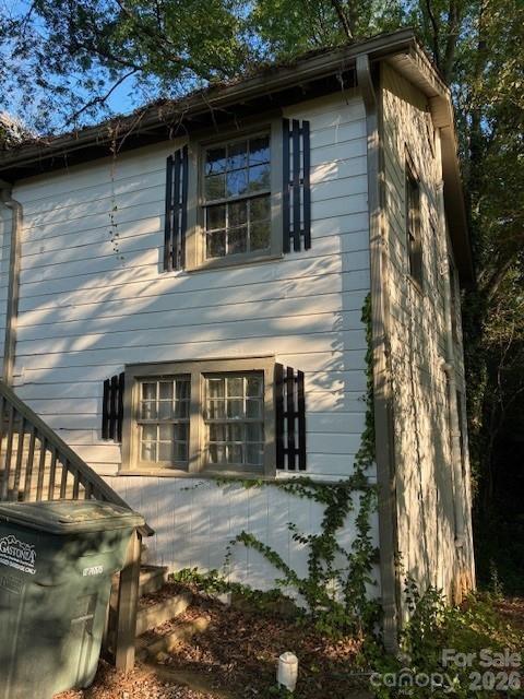 Triplex at 930 S Miller Street, Gastonia, photo 13 of 24