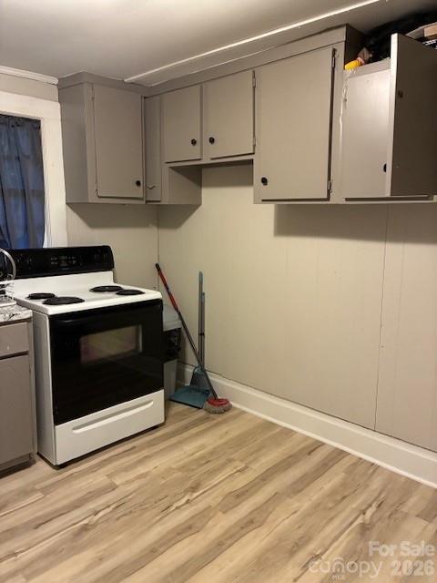 Triplex at 930 S Miller Street, Gastonia, photo 22 of 24