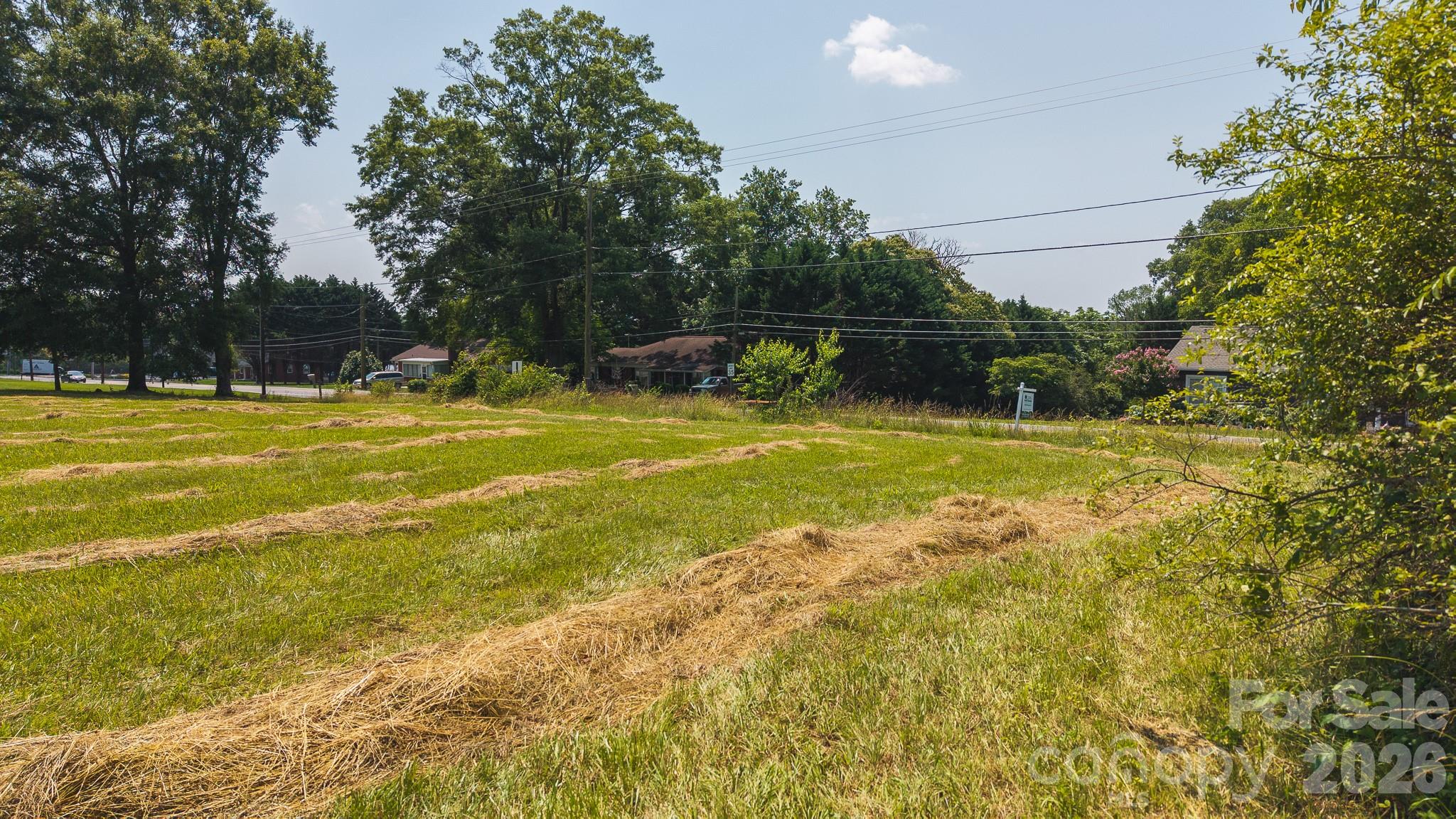 Single Family Residence at 1040 NC 90 Highway W, Taylorsville, photo 4 of 34