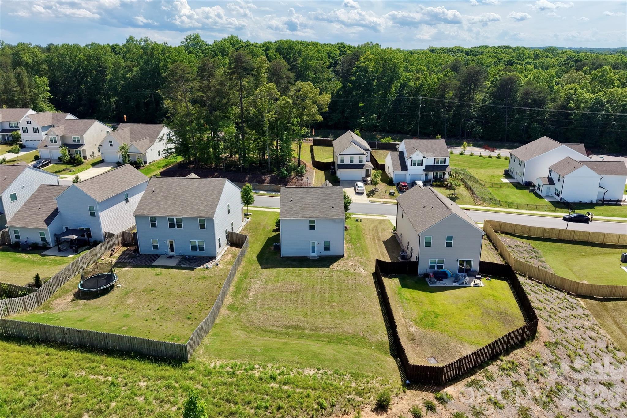 Single Family Residence at 111 Buoy Lane, Statesville, photo 26 of 28