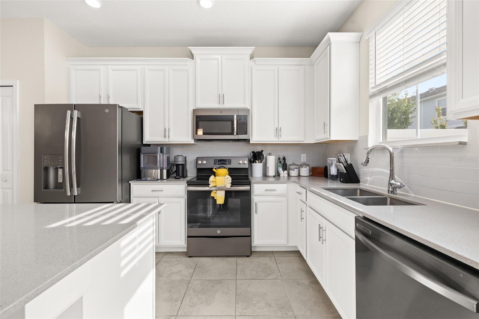 Townhouse at 2905 SATIRE ST, KISSIMMEE, photo 10 of 61