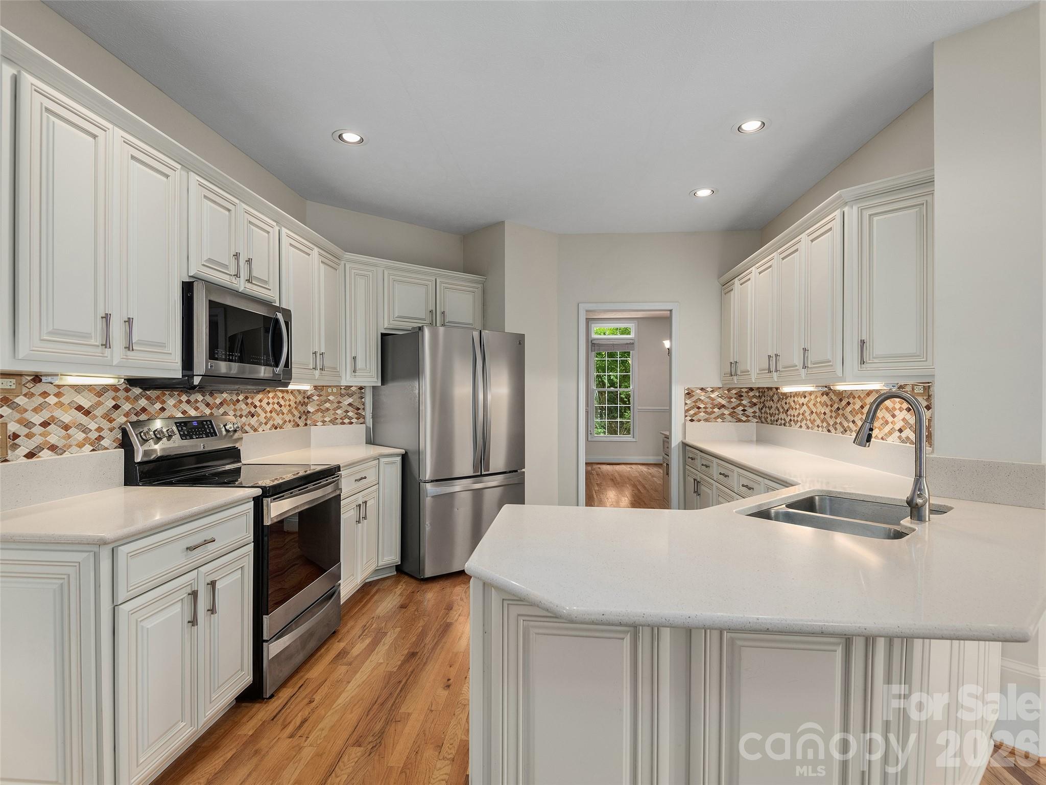 Kitchen - 48 Smokemont Drive, Arden