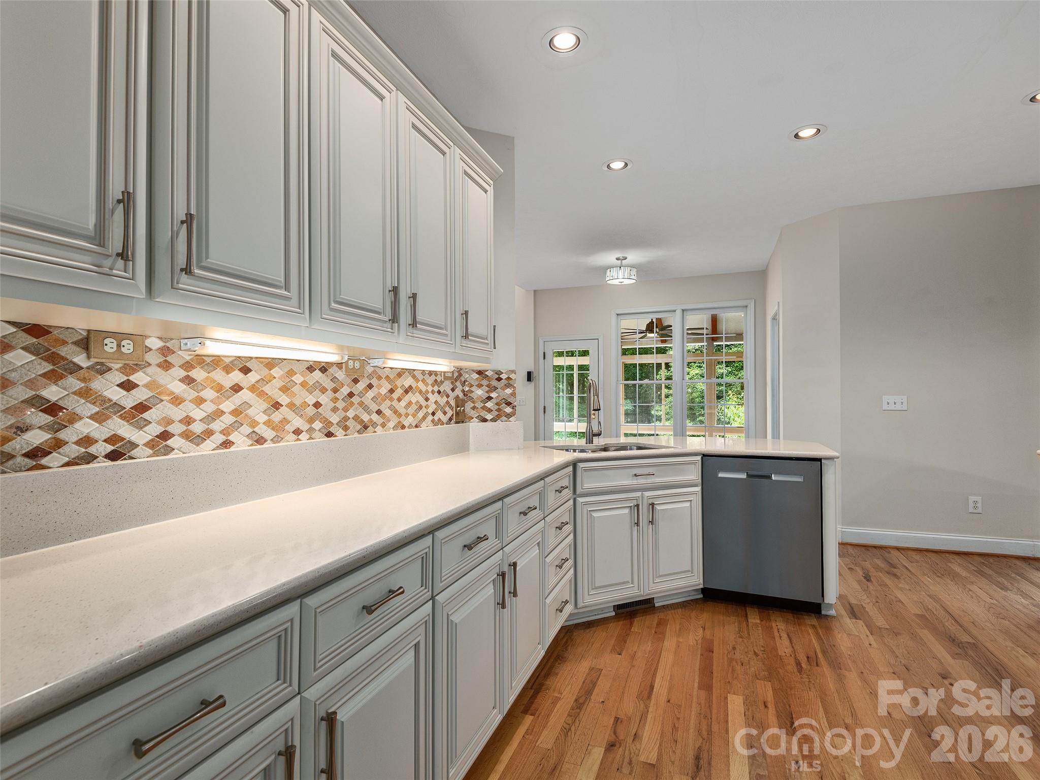Kitchen - 48 Smokemont Drive, Arden