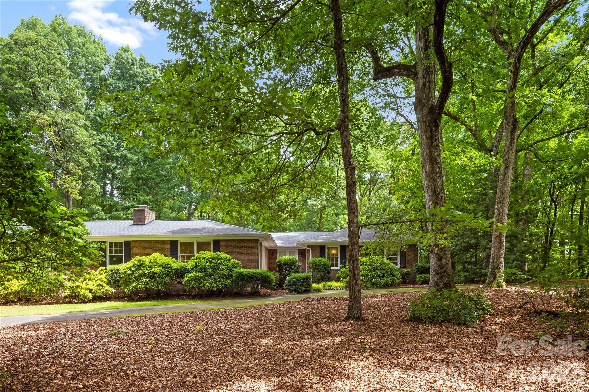 Single Family Residence at 2038 Skyway Drive, Monroe, photo 2 of 41