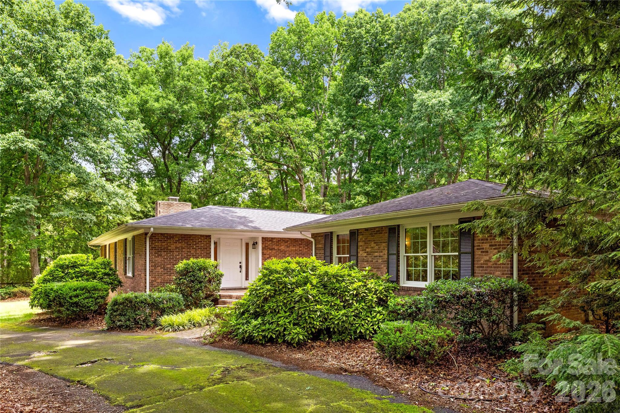 Single Family Residence at 2038 Skyway Drive, Monroe, photo 3 of 41