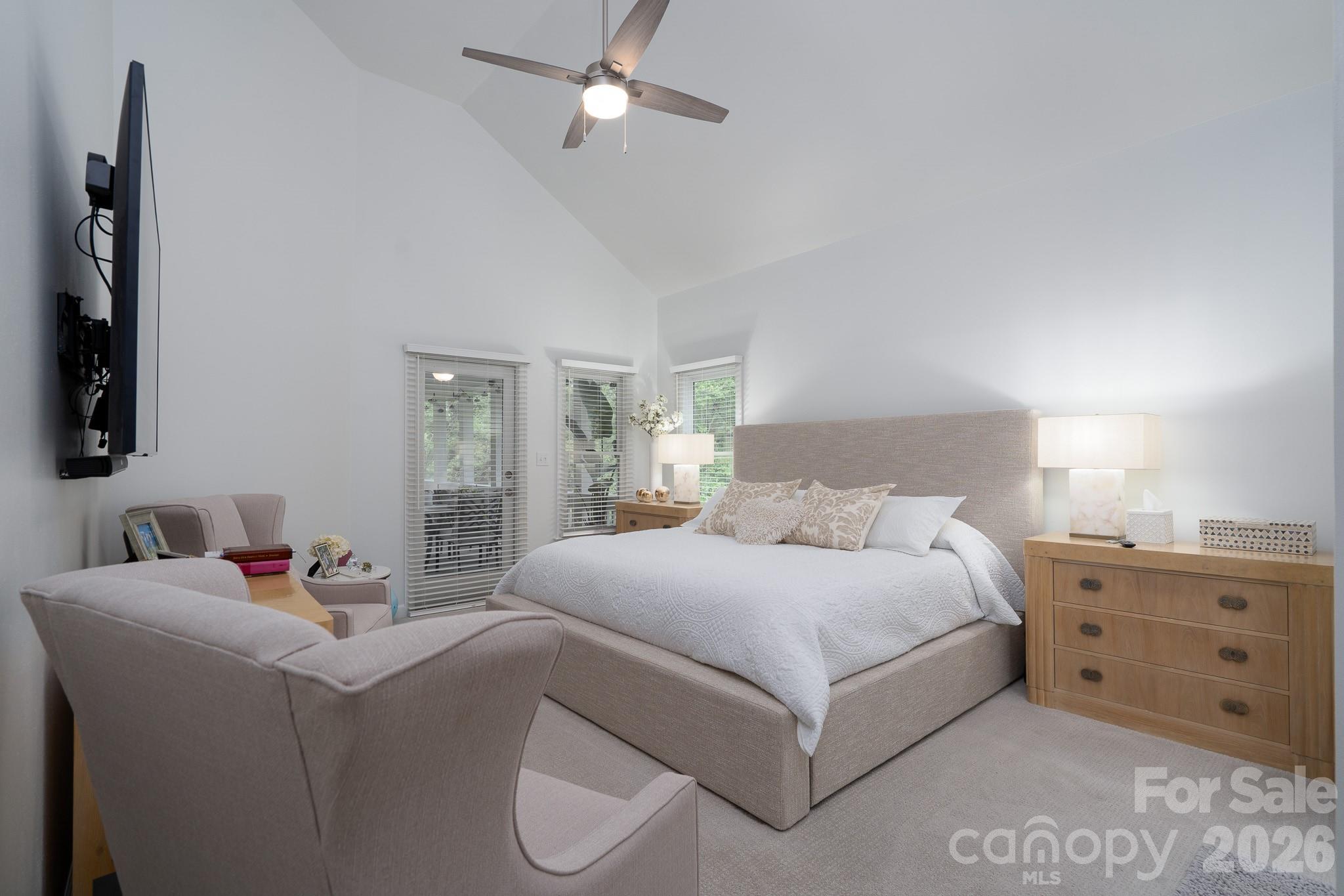 Guest Bedroom - 444 Millingport Lane, New London