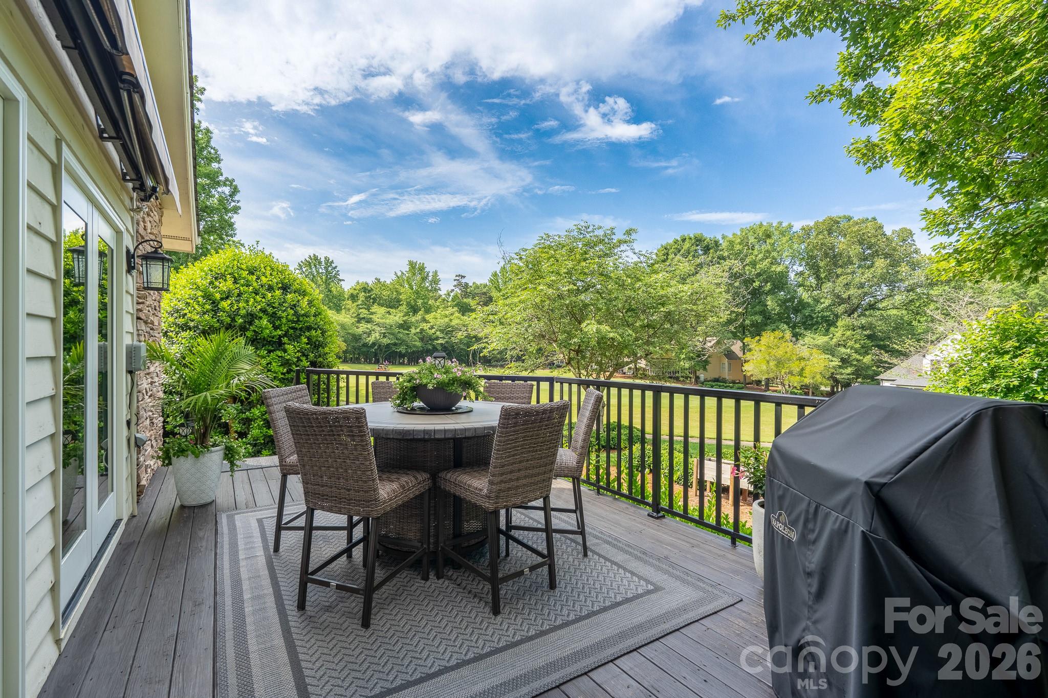 Rear Deck - 444 Millingport Lane, New London