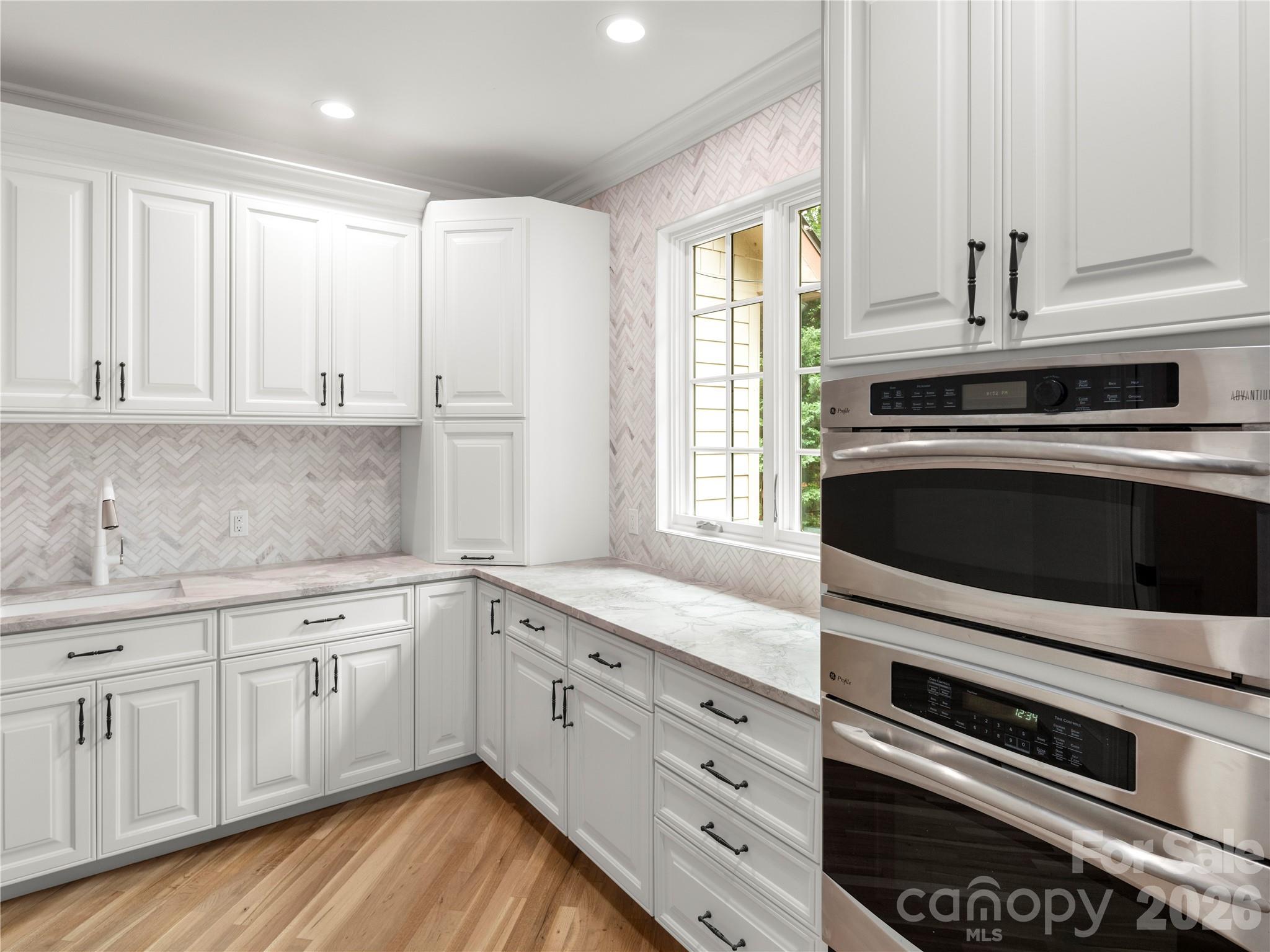 Single Family Residence at 672 Walnut Valley Parkway, Arden, photo 15 of 39