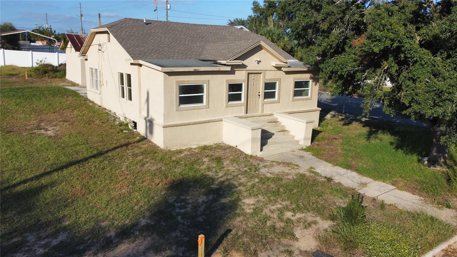 1020 E MAIN ST