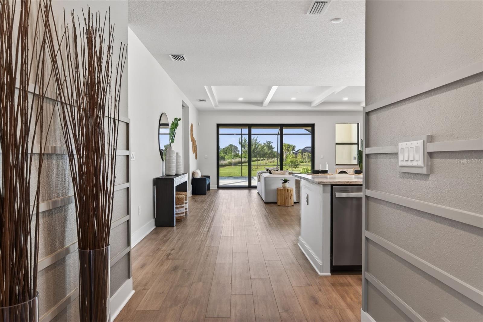 foyer to main living space - 12938 PINNACLE LN, VENICE