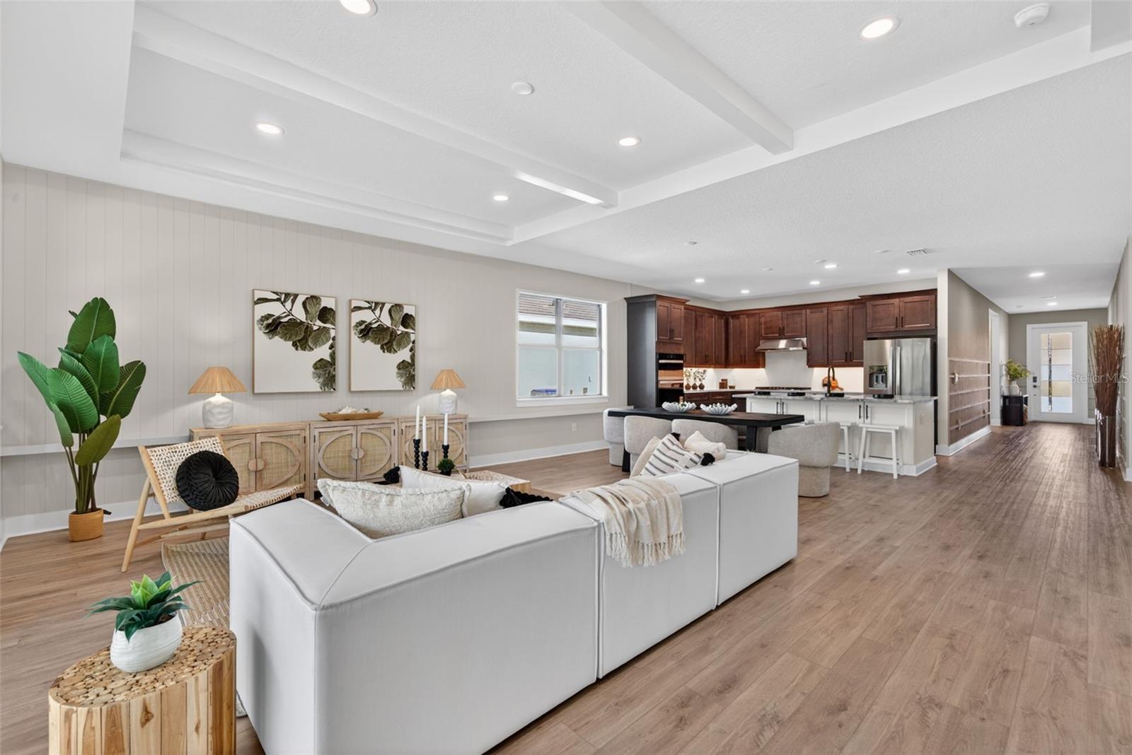 Single Family Residence at 12938 PINNACLE LN, VENICE, photo 13 of 66